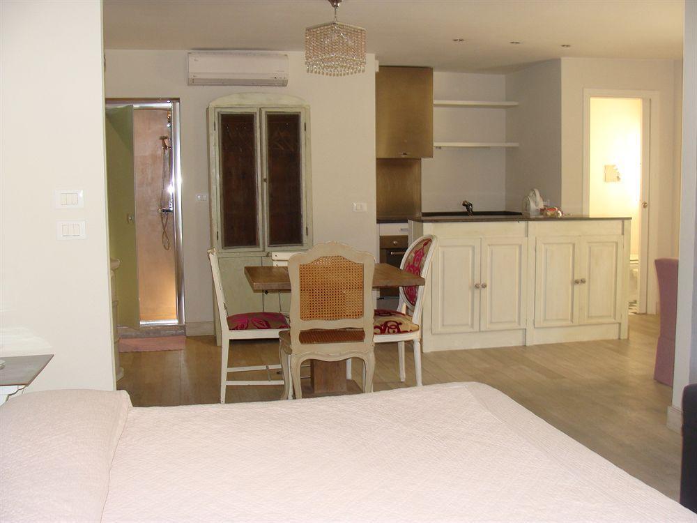 Bb 22 Charming Rooms & Apartments Palermo Exterior photo